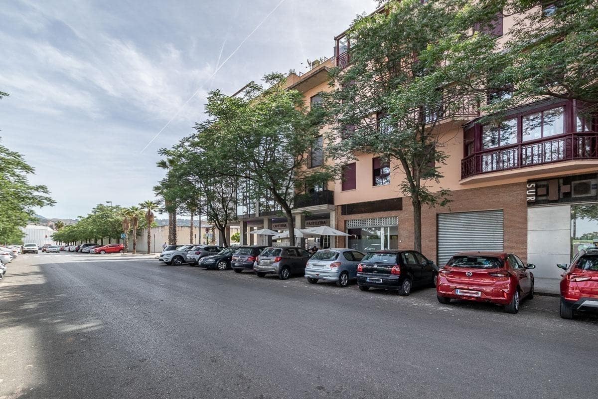 Gewerbe zu vermieten in Granada Stadt - 1.700 € (Ref: 8893078)