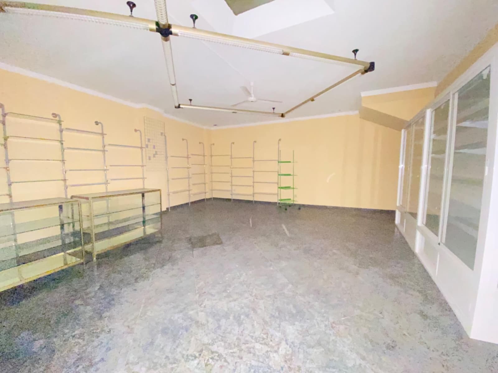 Commerciale da affittare in Atarfe - 350 € (Rif: 8893079)