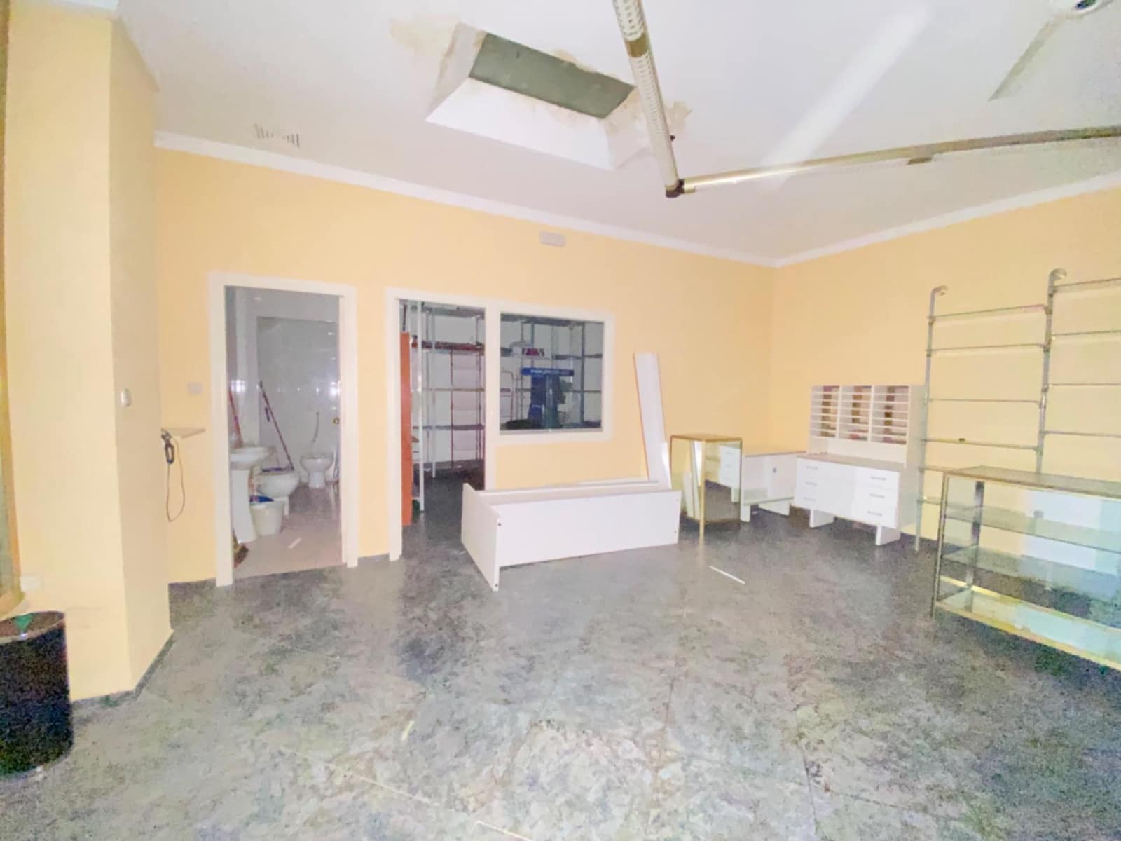 Commerciale da affittare in Atarfe - 350 € (Rif: 8893079)