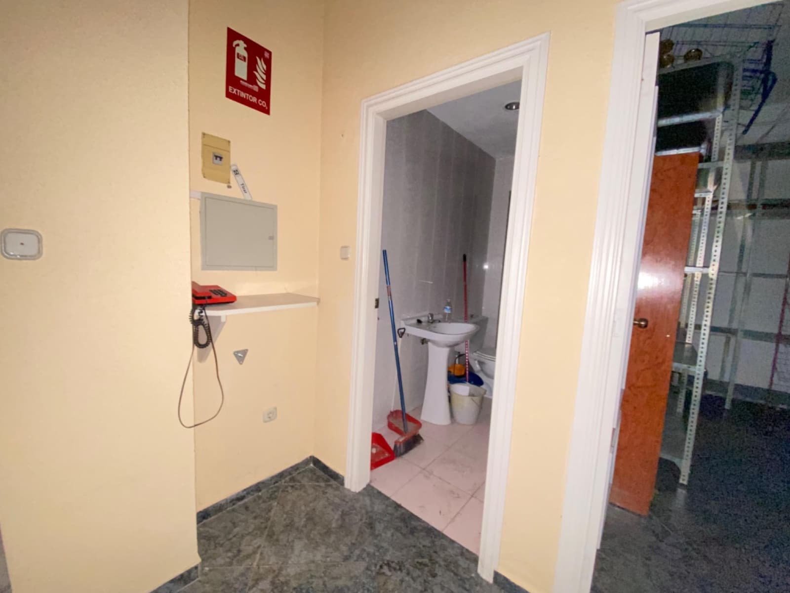 Commerciale da affittare in Atarfe - 350 € (Rif: 8893079)