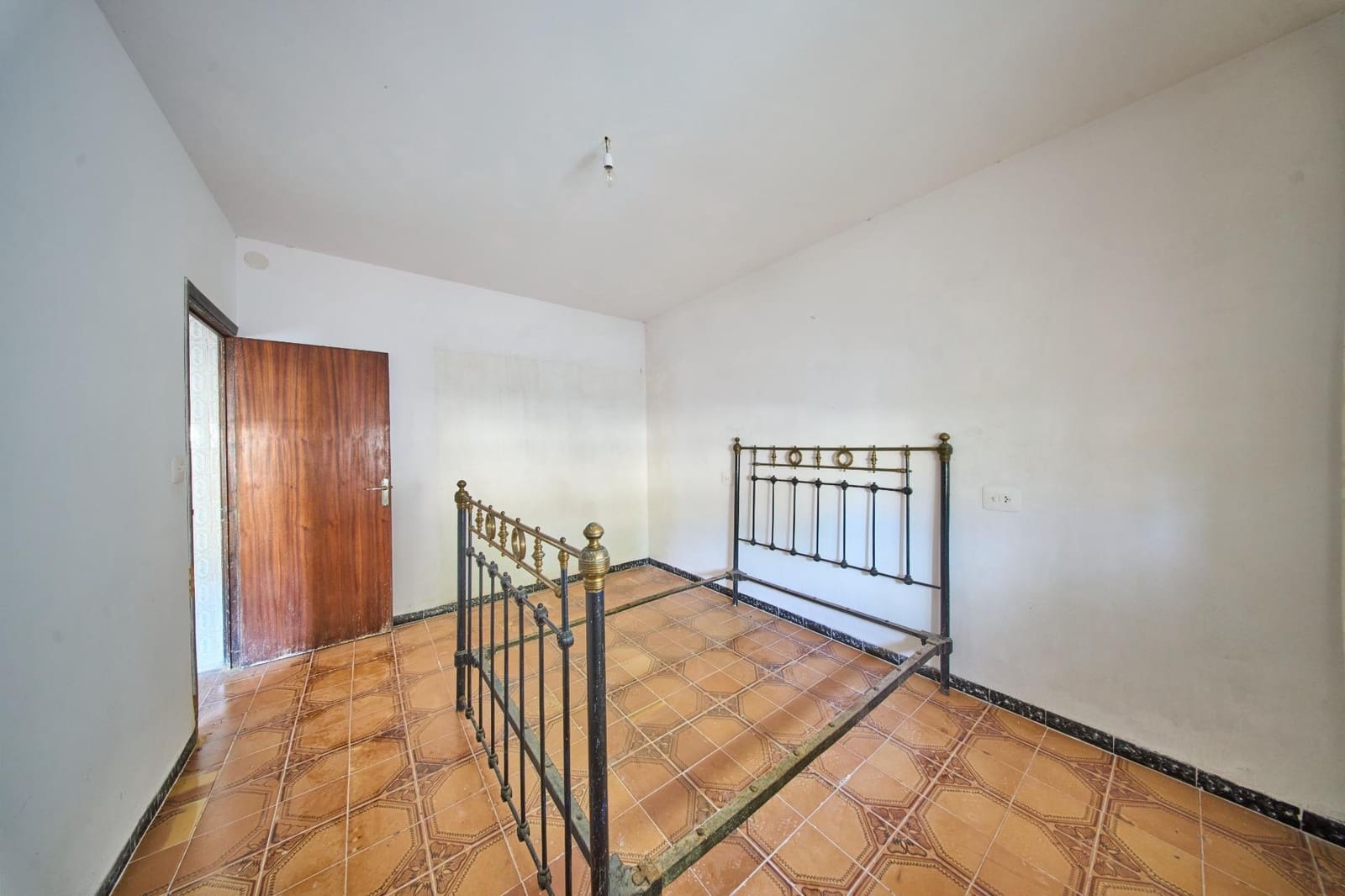 3 soverom Finca/Herregård til salgs i Las Vertientes med garasje - € 85 000 (Ref: 8893081)