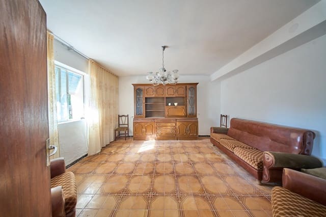 3 bedroom Finca/Country House for sale in Las Vertientes, Cúllar with garage - € 79,000 (Ref: 8893081)