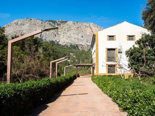 10 makuuhuone Huvila myytävänä paikassa Castril mukana uima-altaan 
autotalli - 8 500 000 € (Ref: 8895019)