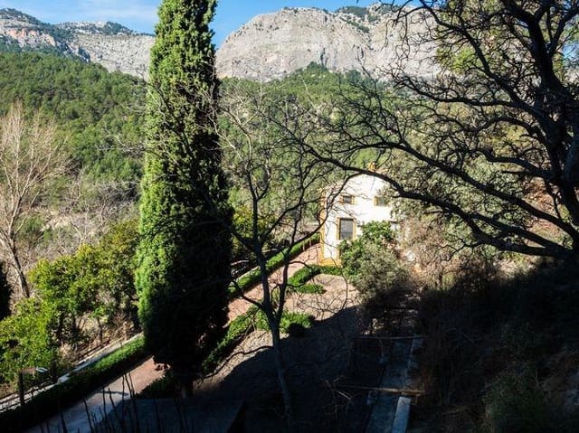 10 makuuhuone Huvila myytävänä paikassa Castril mukana uima-altaan 
autotalli - 8 500 000 € (Ref: 8895019)