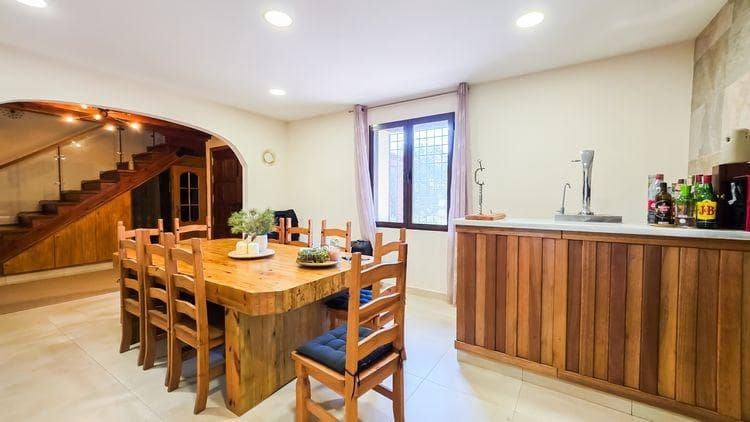 10 soveværelse Villa til salg i Castril med swimmingpool garage - € 8.500.000 (Ref: 8895019)