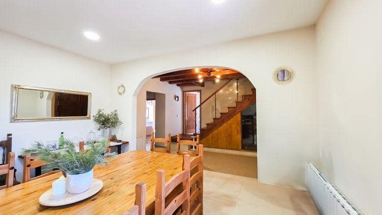 10 soveværelse Villa til salg i Castril med swimmingpool garage - € 8.500.000 (Ref: 8895019)