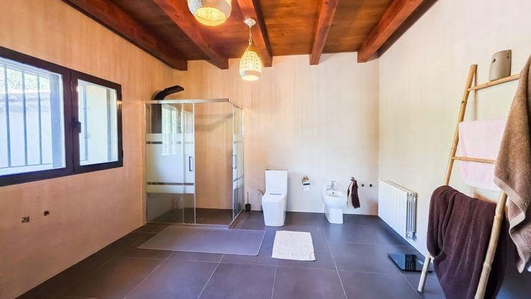 10 soveværelse Villa til salg i Castril med swimmingpool garage - € 8.500.000 (Ref: 8895019)