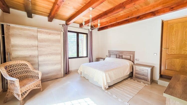 10 soveværelse Villa til salg i Castril med swimmingpool garage - € 8.500.000 (Ref: 8895019)