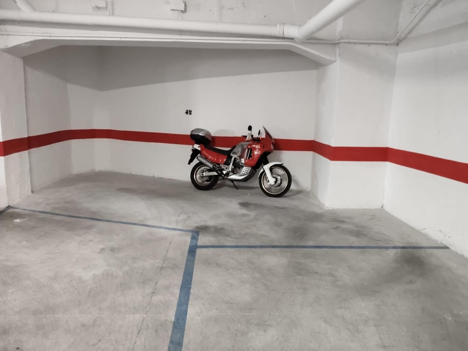 Garage til salg i Granada by - € 51.500 (Ref: 8929975)