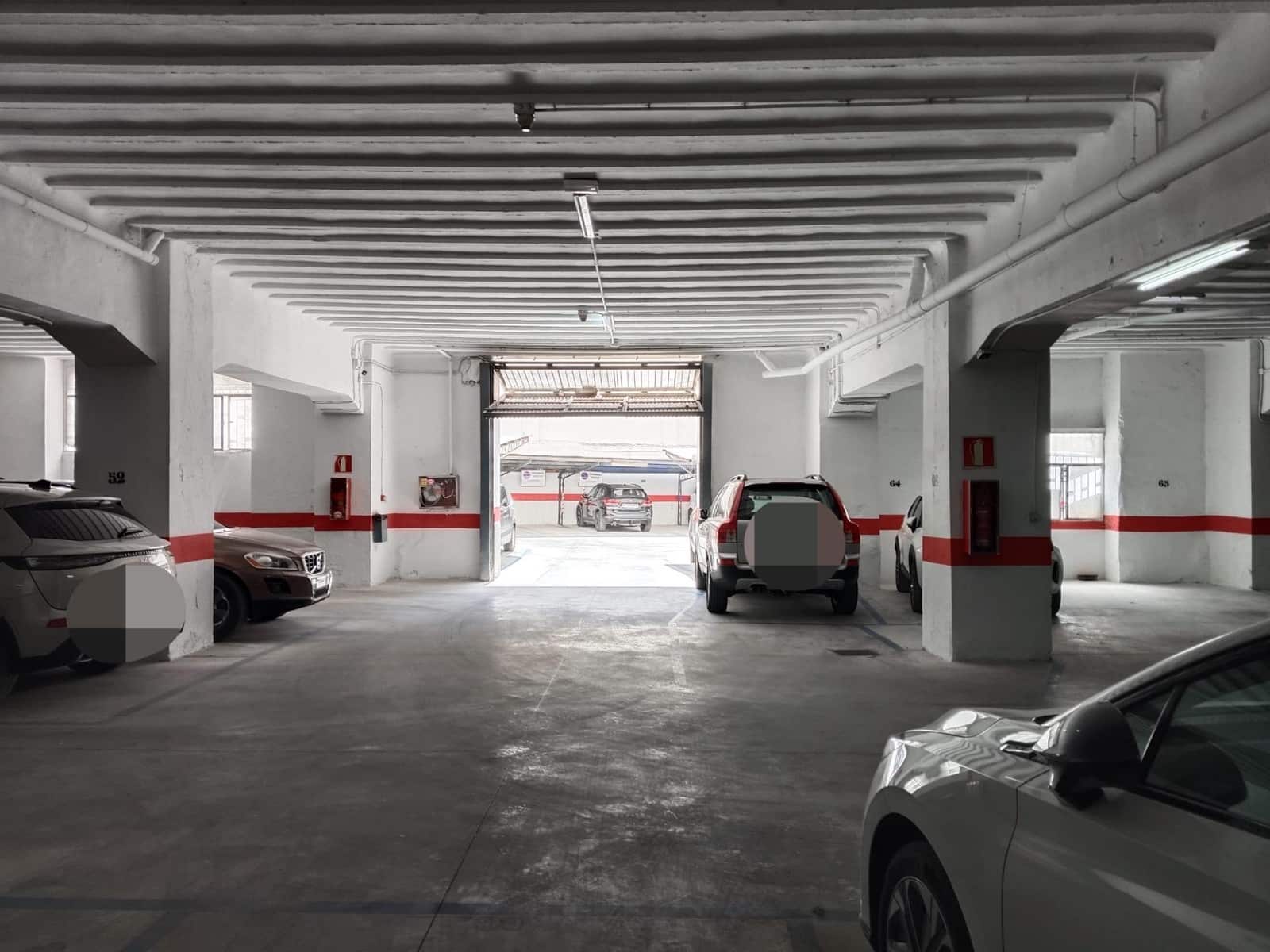 Garage til salg i Granada by - € 51.500 (Ref: 8929975)