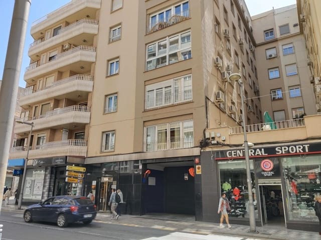 Garage in vendita in Centro, Granada città - 51.500 € (Rif: 8929975)