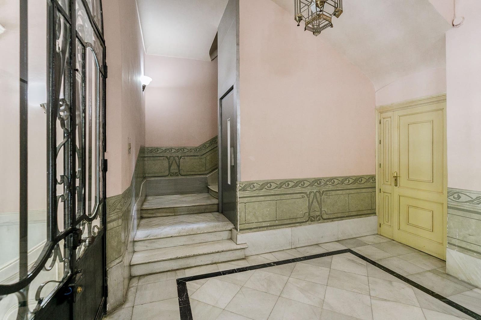 7 sovrum Kontor till salu i Granada stad - 800 000 € (Ref: 8948667)