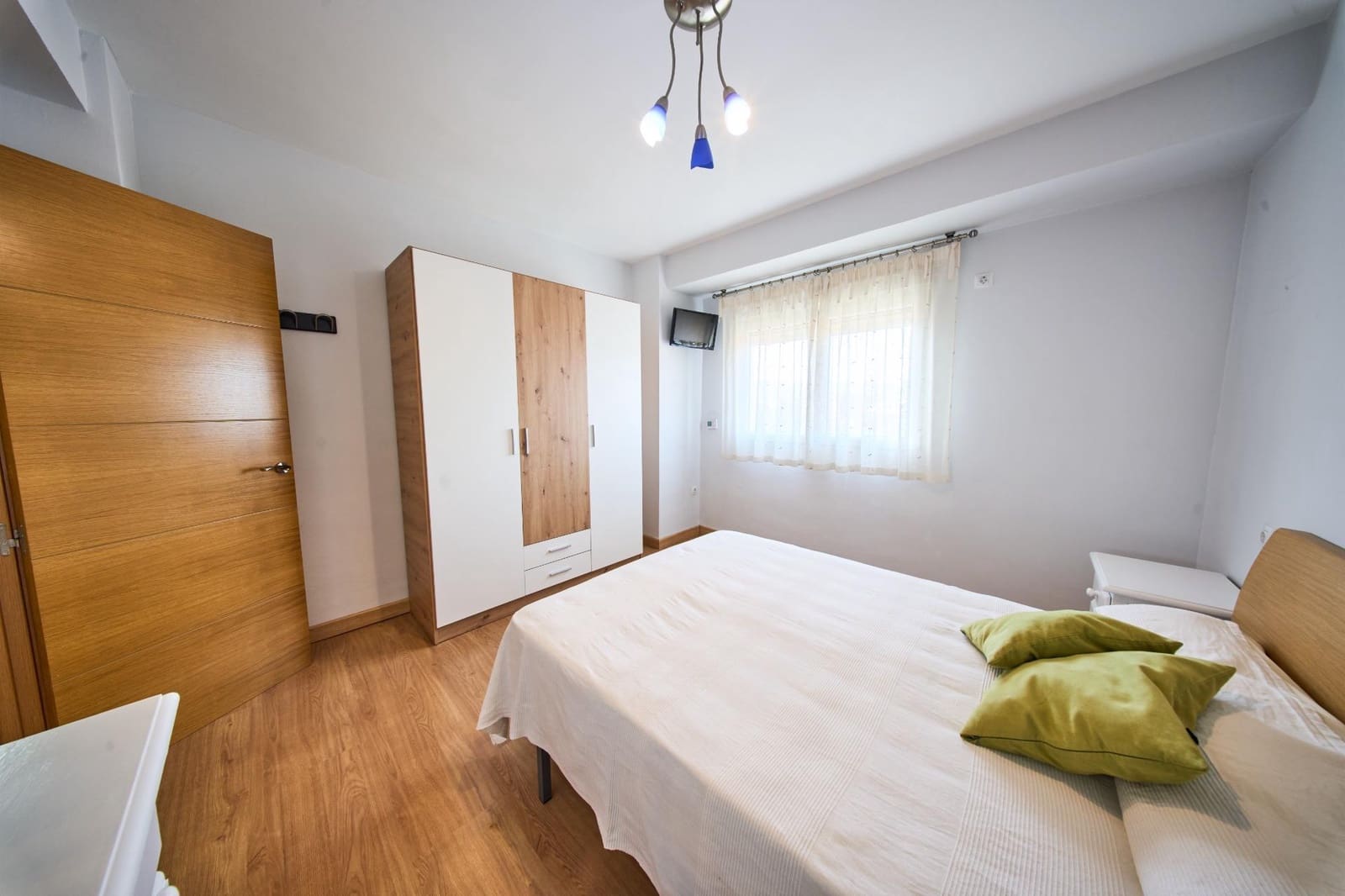 3 Zimmer Wohnung zu vermieten in Granada Stadt - 950 € (Ref: 8968577)