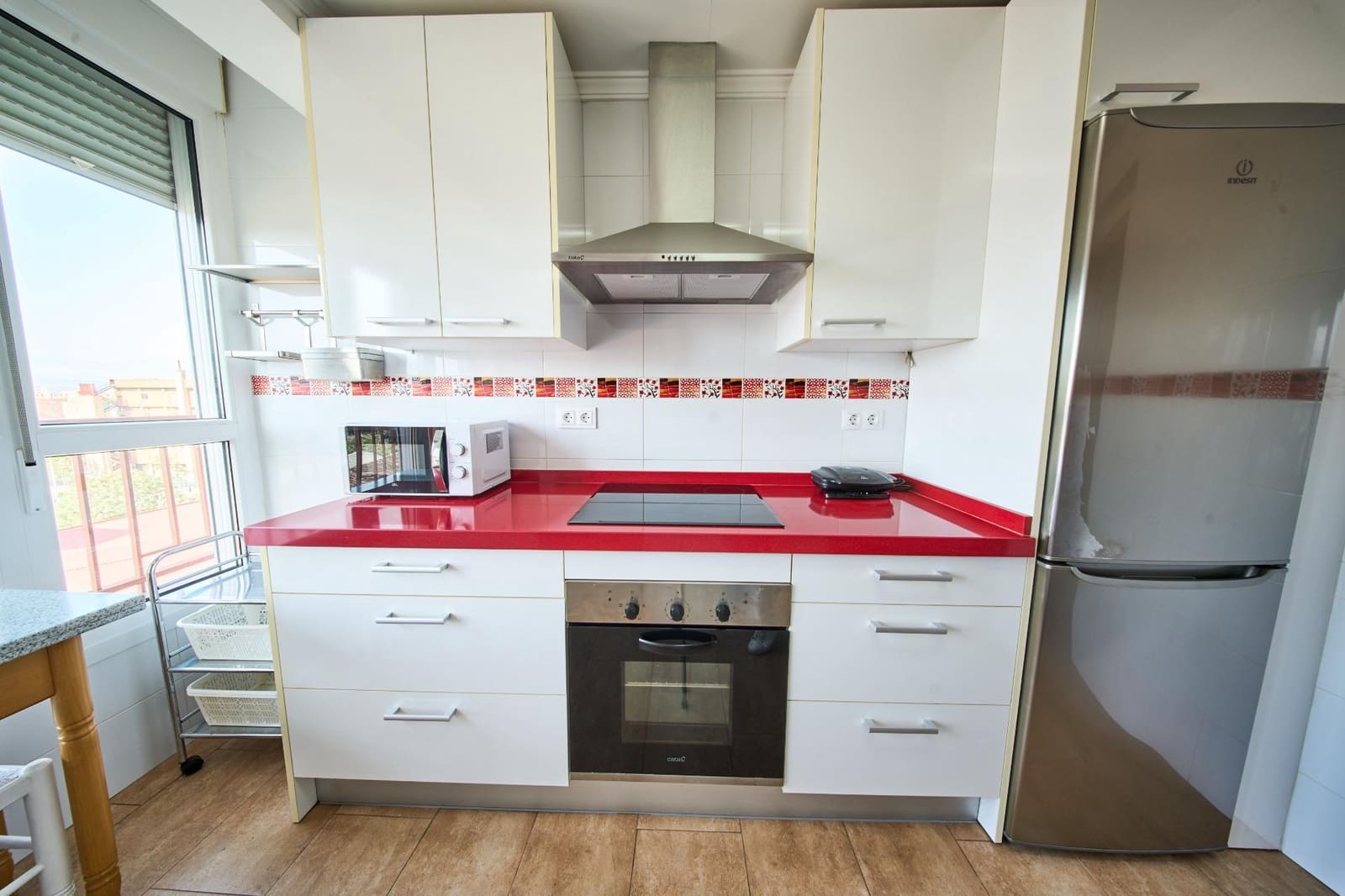 3 Zimmer Wohnung zu vermieten in Granada Stadt - 950 € (Ref: 8968577)