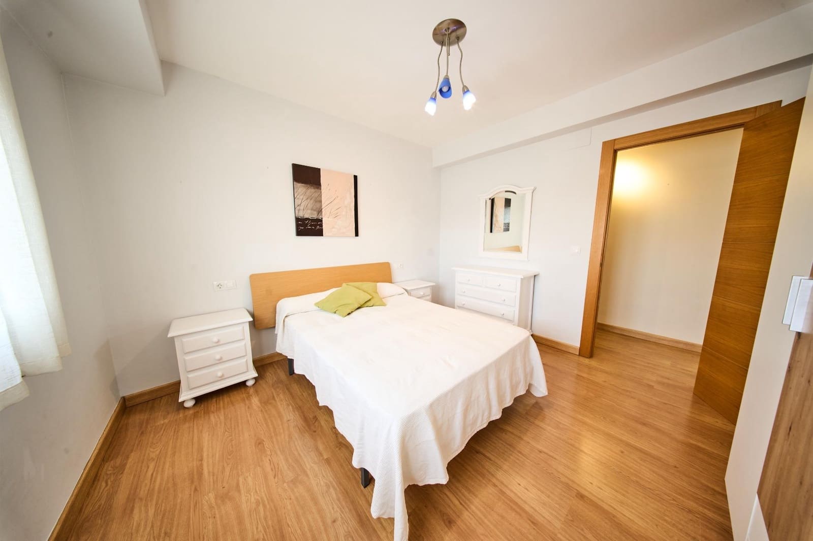 3 Zimmer Wohnung zu vermieten in Granada Stadt - 950 € (Ref: 8968577)