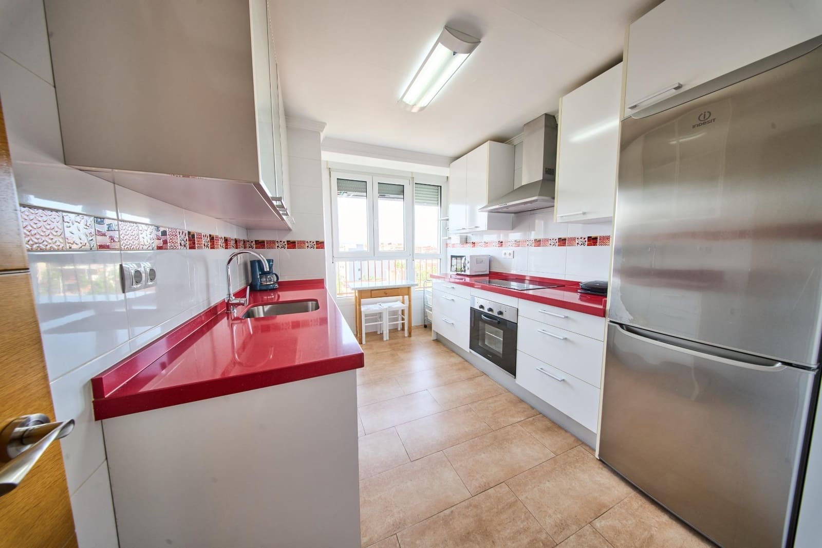 3 Zimmer Wohnung zu vermieten in Granada Stadt - 950 € (Ref: 8968577)