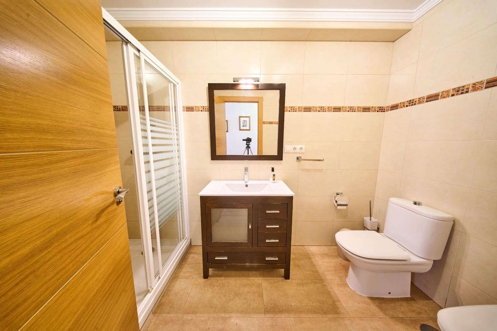 3 Zimmer Wohnung zu vermieten in Granada Stadt - 950 € (Ref: 8968577)