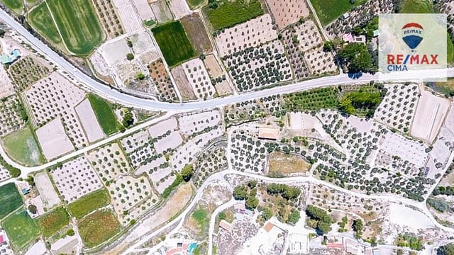 Grunde uden byggetilladelser til salg i Castilléjar - € 80.000 (Ref: 8970580)