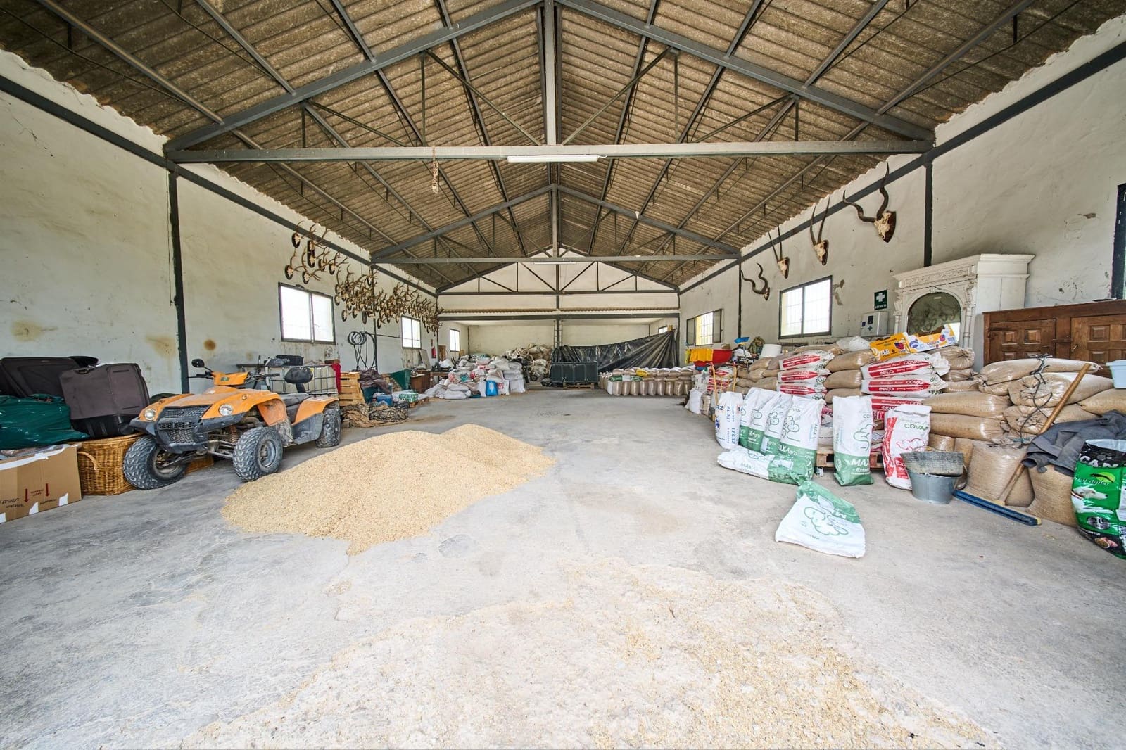 14 soverom Finca/Herregård til salgs i Puebla de Don Fadrique med svømmebasseng - € 7 200 000 (Ref: 8986198)