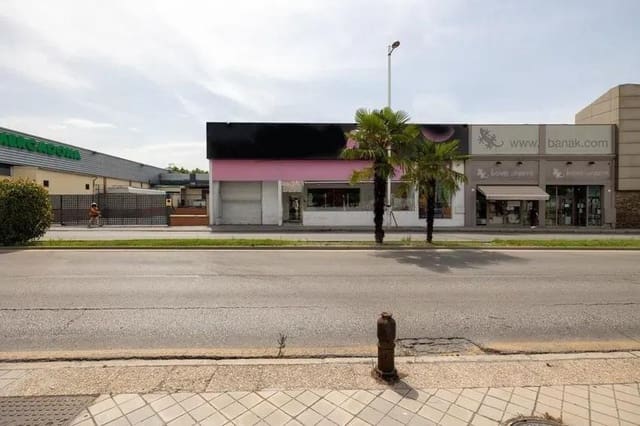 Kommersiell till salu i Zaidin, Granada stad med garage - 720 000 € (Ref: 8999261)