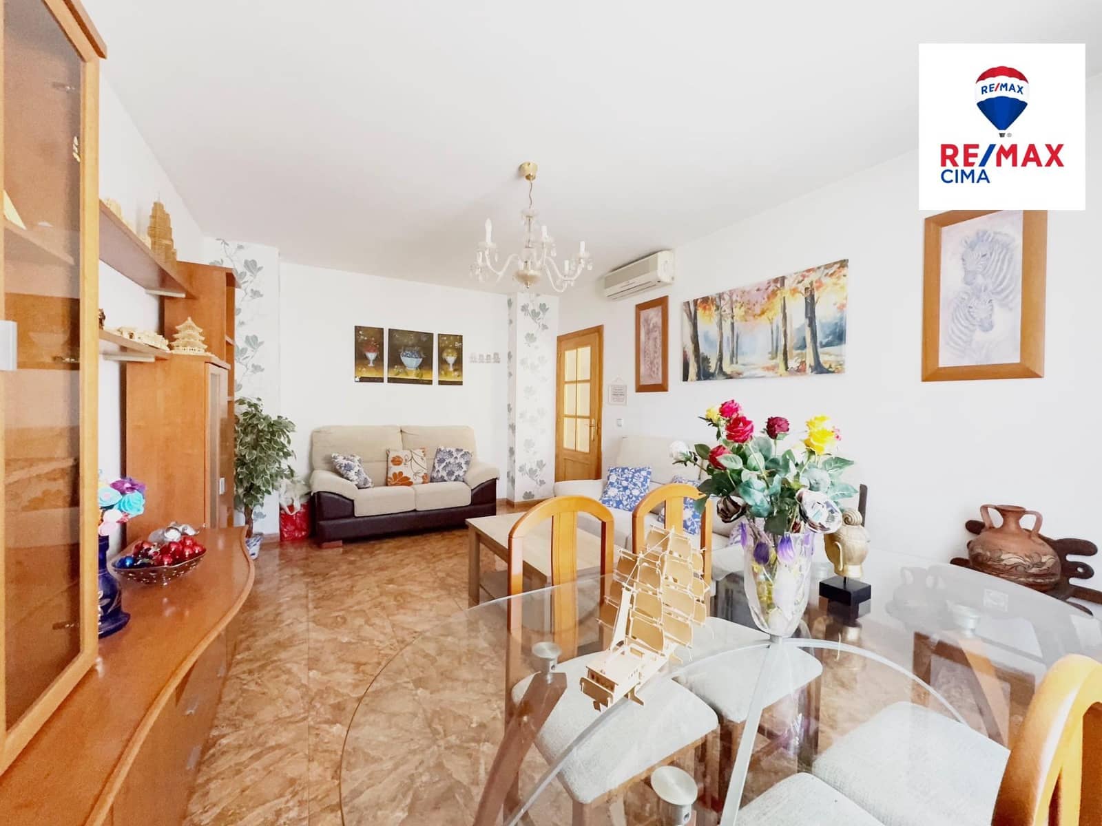 4 makuuhuone Rivitalo myytävänä paikassa Zujar - 135 000 € (Ref: 9001282)