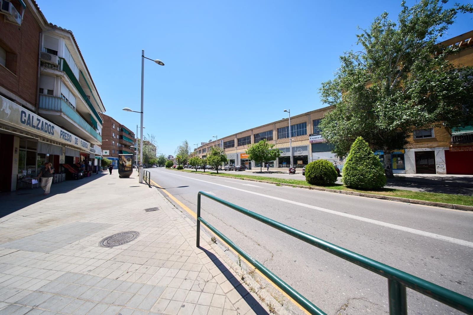 2 soveværelse Lejlighed til leje i Granada by - € 750 (Ref: 9026538)
