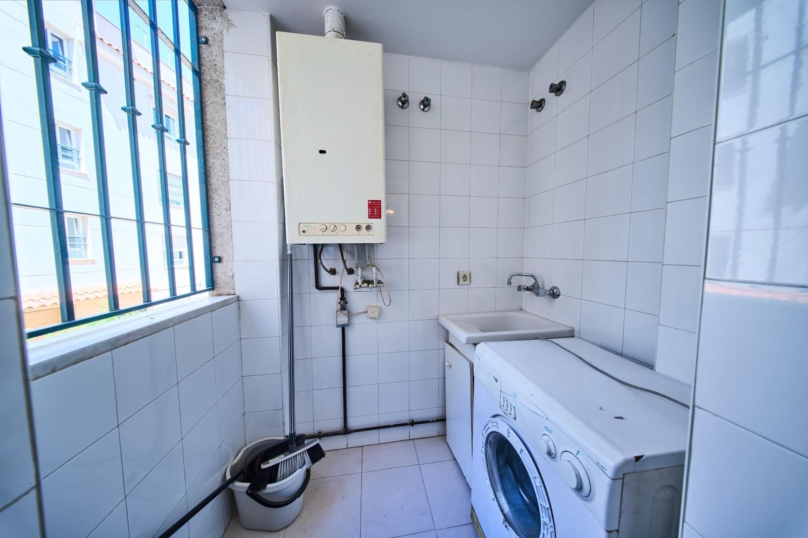 2 soveværelse Lejlighed til leje i Granada by - € 750 (Ref: 9026538)