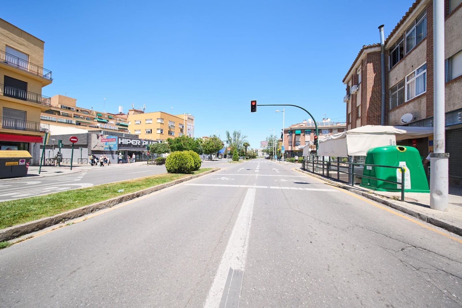 2 soveværelse Lejlighed til leje i Granada by - € 750 (Ref: 9026538)