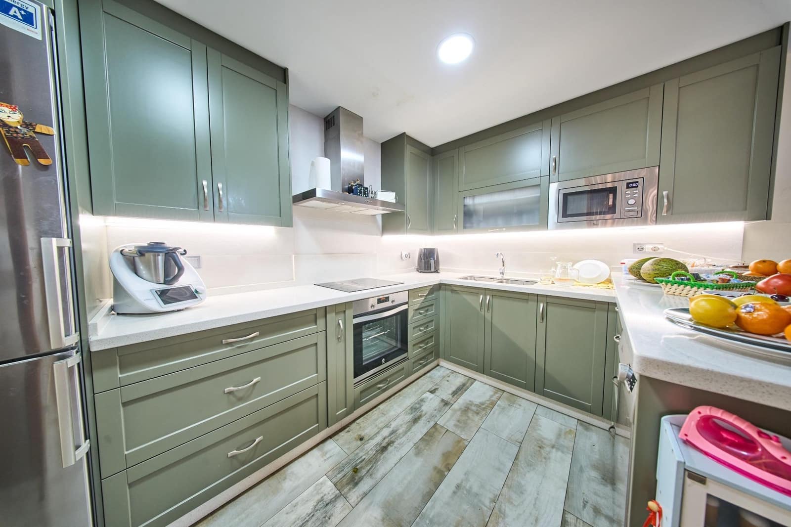 Casa de 9 habitaciones en Alhama de Granada en venta - 200.000 € (Ref: 9035937)