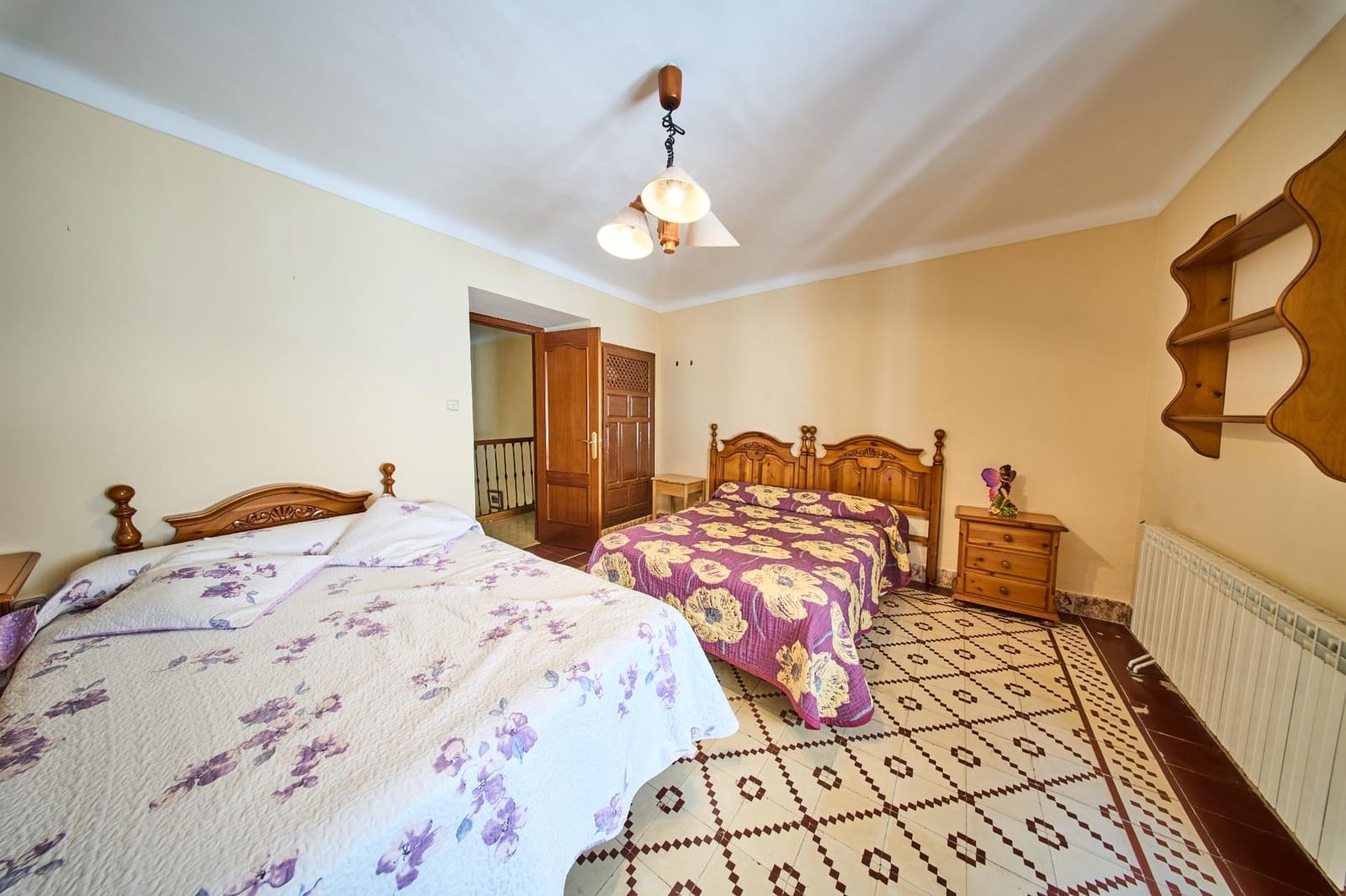 Casa de 9 habitaciones en Alhama de Granada en venta - 200.000 € (Ref: 9035937)