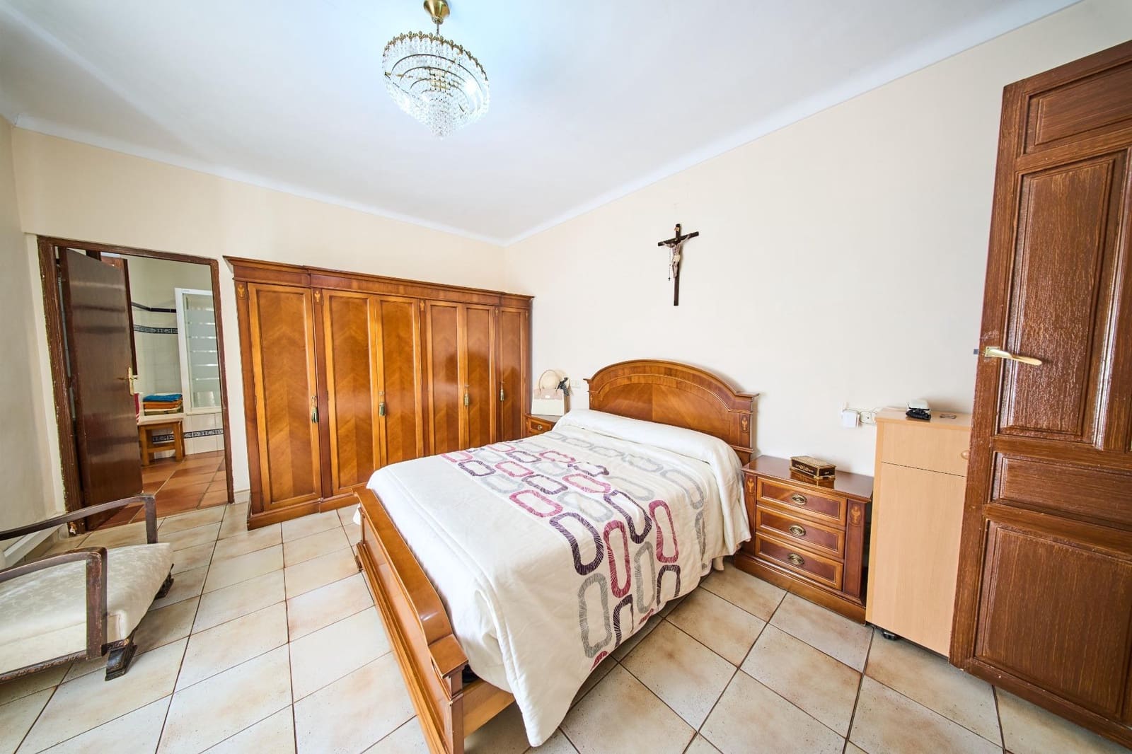 Casa de 9 habitaciones en Alhama de Granada en venta - 200.000 € (Ref: 9035937)