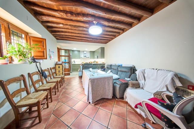 9 soveværelse Byhus til salg i Alhama de Granada - € 200.000 (Ref: 9035937)