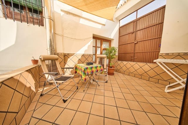 9 soveværelse Byhus til salg i Alhama de Granada - € 200.000 (Ref: 9035937)