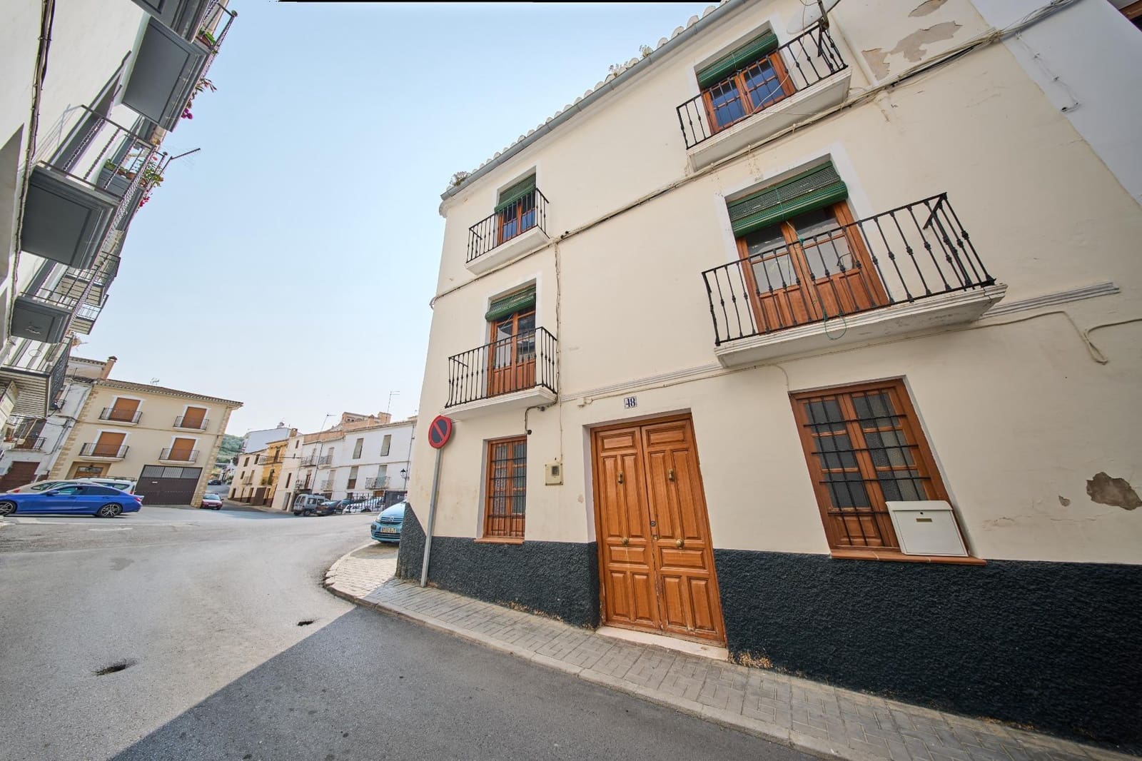 Casa de 9 habitaciones en Alhama de Granada en venta - 200.000 € (Ref: 9035937)