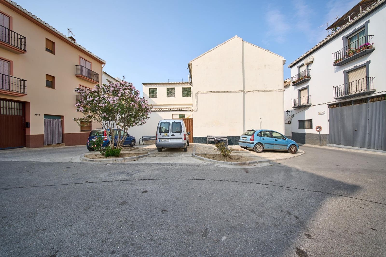 Casa de 9 habitaciones en Alhama de Granada en venta - 200.000 € (Ref: 9035937)