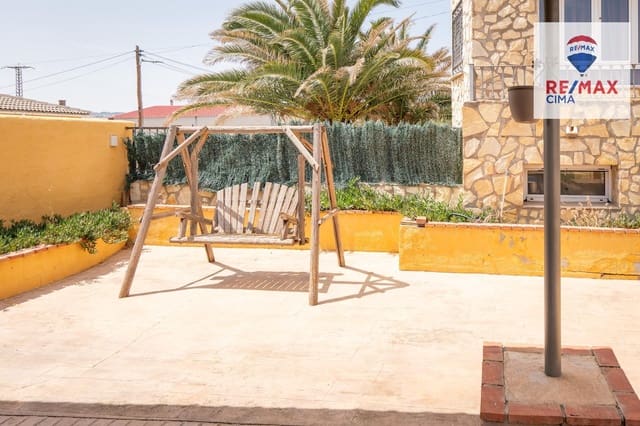 5 quarto Moradia para venda em Cortes de Baza com piscina garagem - 279 000 € (Ref: 9057776)