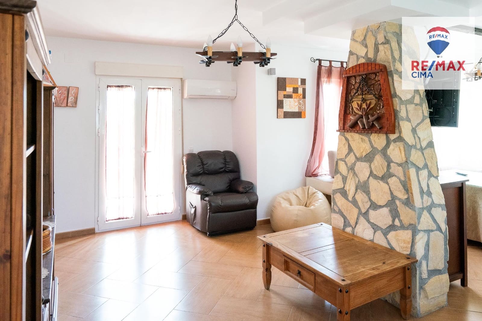 5 camera da letto Villa in vendita in Cortes de Baza con piscina garage - 279.000 € (Rif: 9057776)
