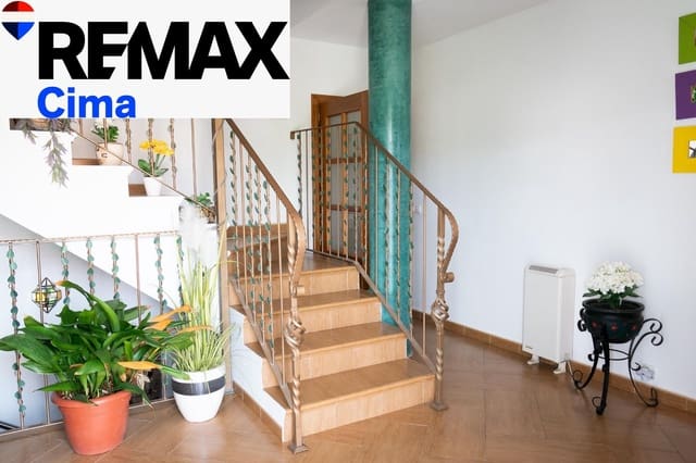 5 soveværelse Villa til salg i Cortes de Baza med swimmingpool garage - € 279.000 (Ref: 9057776)