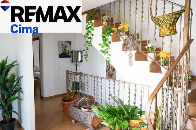 5 soveværelse Villa til salg i Cortes de Baza med swimmingpool garage - € 279.000 (Ref: 9057776)