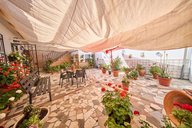 6 chambre Villa/Maison à vendre à Deifontes avec piscine garage - 269 000 € (Ref: 9057777)