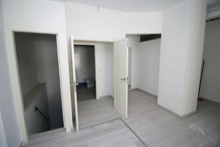 Commerciale da affittare in Granada citta - 3.000 € (Rif: 9059602)