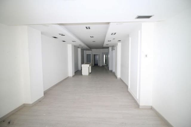Commerciale da affittare in Centro, Granada città - 3.000 € (Rif: 9059602)