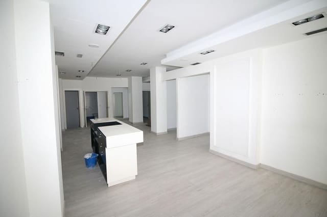 Commerciale da affittare in Centro, Granada città - 3.000 € (Rif: 9059602)