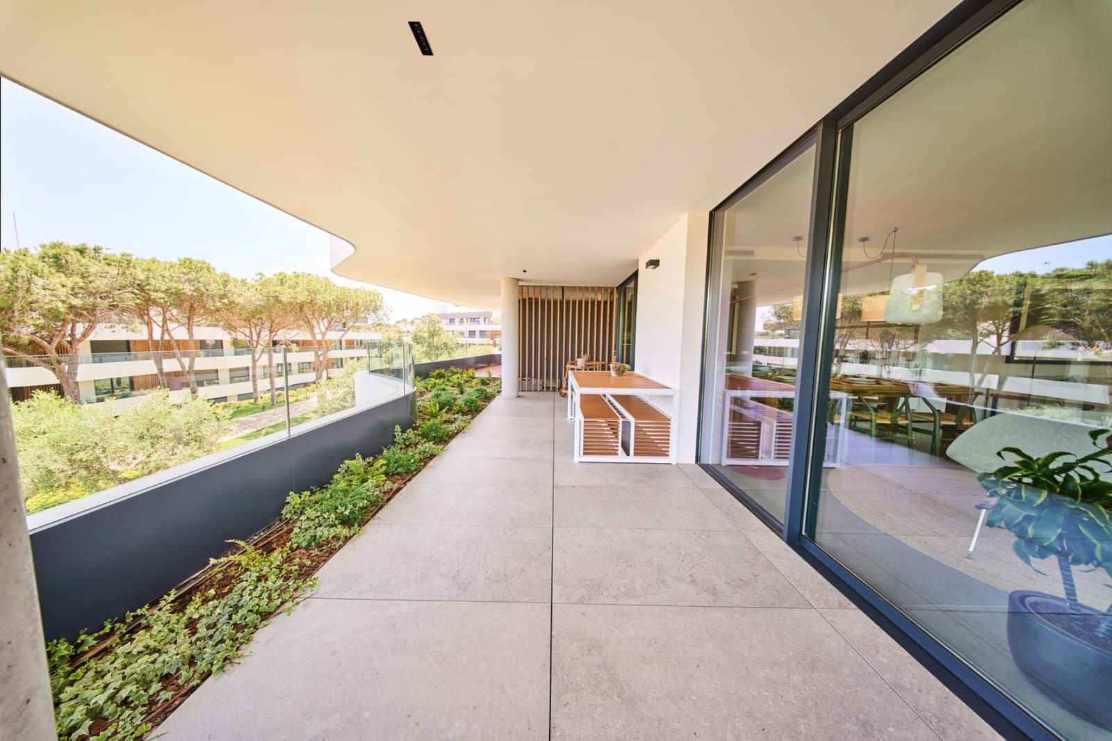 3 soveværelse Lejlighed til salg i Sotogrande med swimmingpool garage - € 950.000 (Ref: 9065391)