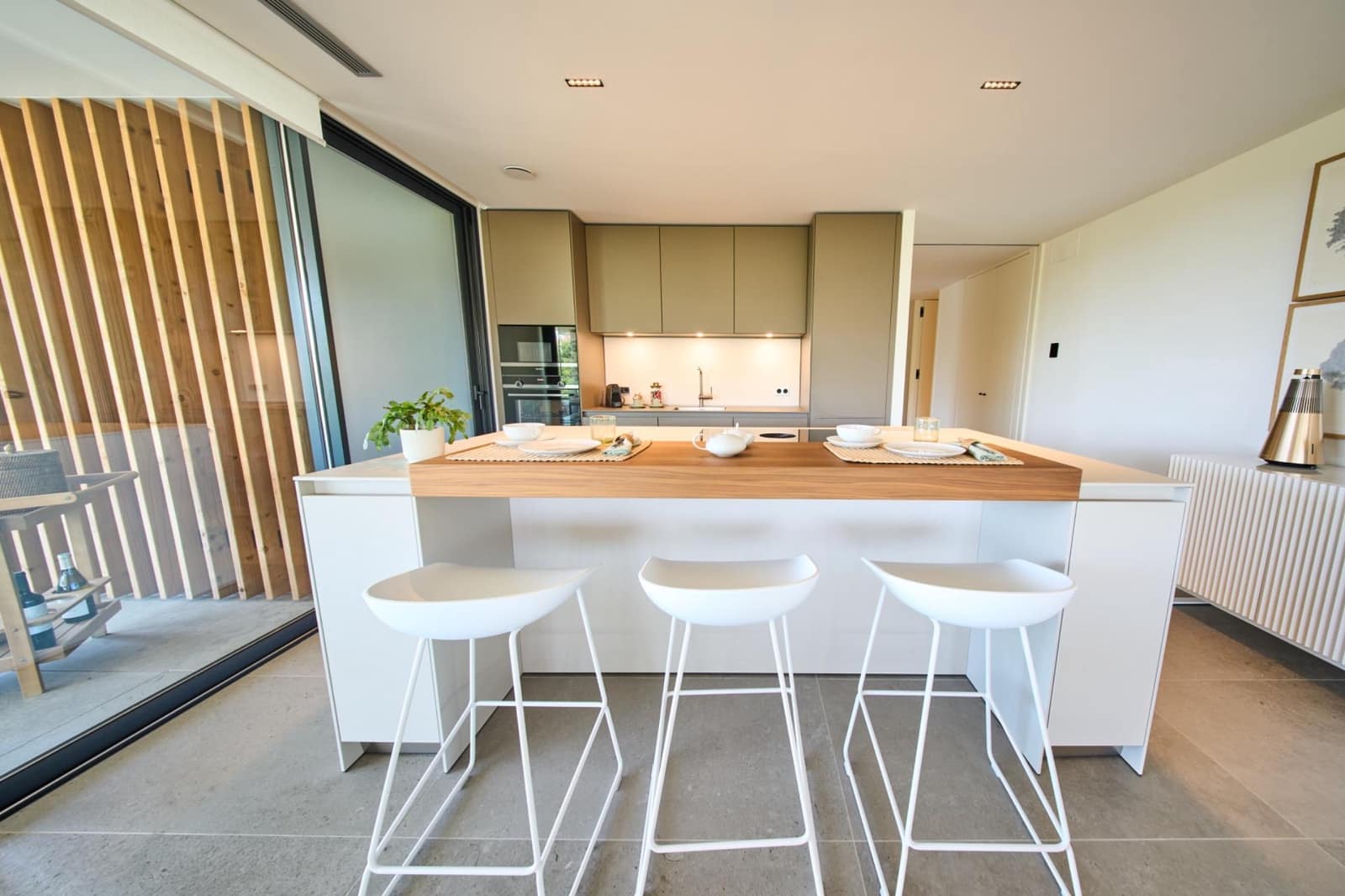 3 soveværelse Lejlighed til salg i Sotogrande med swimmingpool garage - € 950.000 (Ref: 9065391)