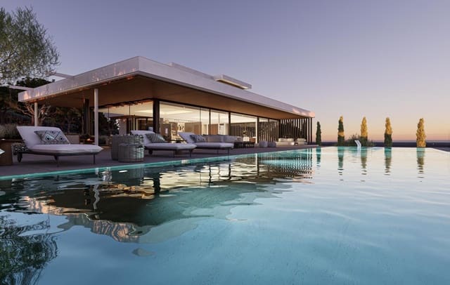 Chalet de 4 habitaciones en Sotogrande Alto, San Roque en venta con piscina garaje - 6.300.000 € (Ref: 9065392)