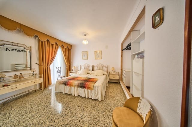 3 soveværelse Byhus til salg i Illora - € 89.900 (Ref: 9085458)