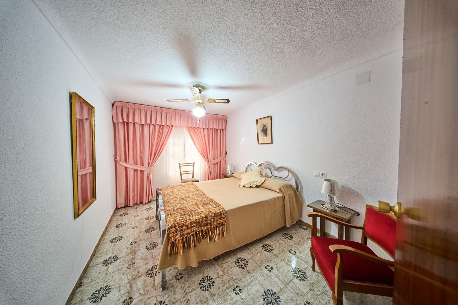 3 soveværelse Byhus til salg i Illora - € 89.900 (Ref: 9085458)