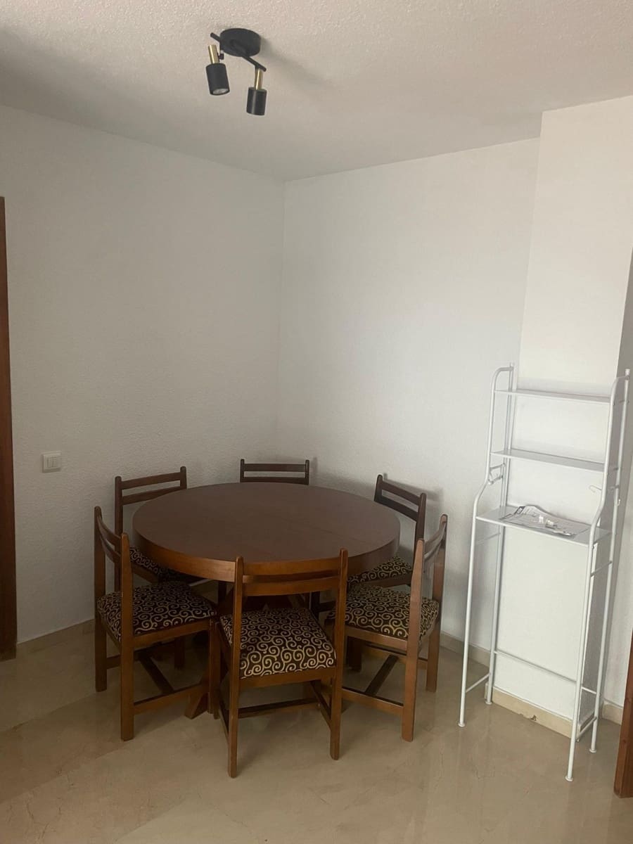 3 camera da letto Appartamento da affittare in Granada citta - 900 € (Rif: 9099286)