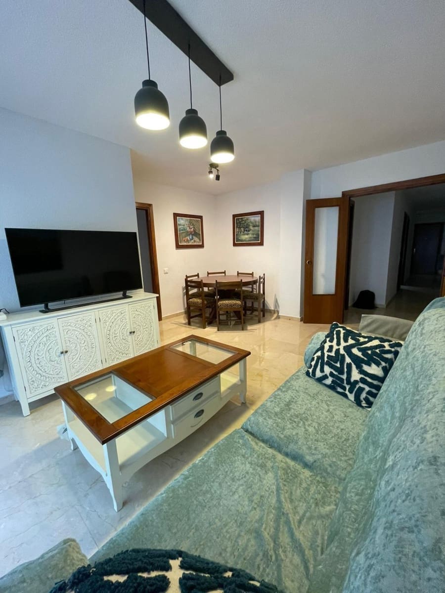 3 camera da letto Appartamento da affittare in Granada citta - 900 € (Rif: 9099286)